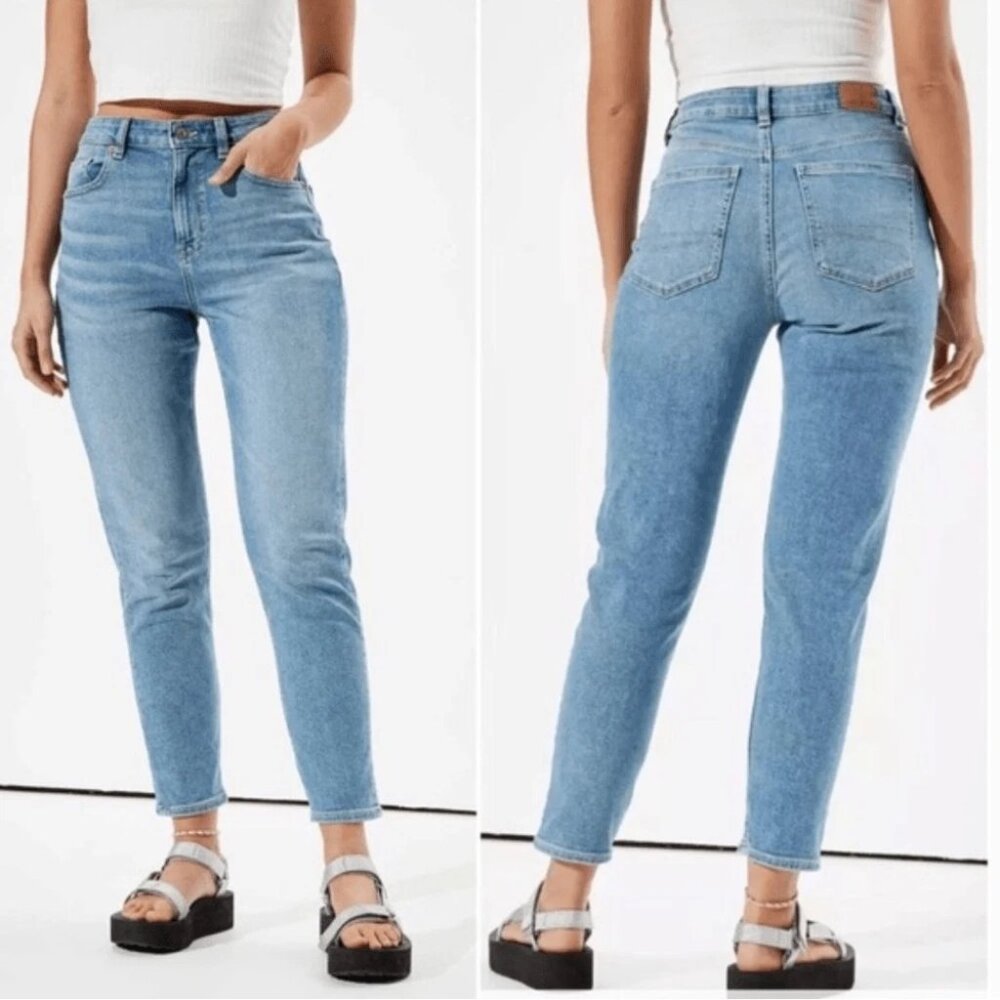 EUC American Eagle Mom Hi Rise Stretch Jeans (Fits a 2)